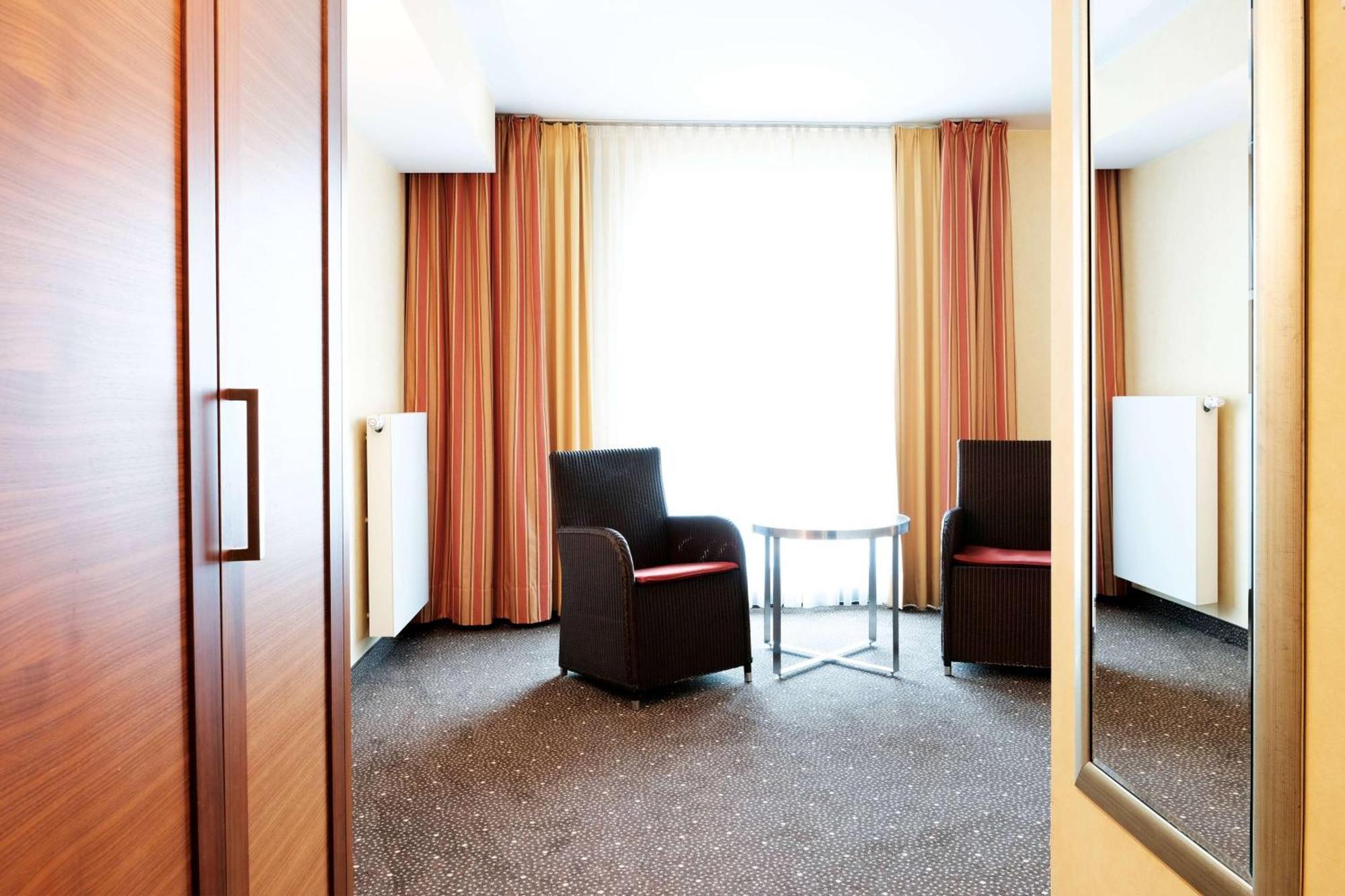 فندق Ramada By Wyndham Duesseldorf راتينغن المظهر الخارجي الصورة