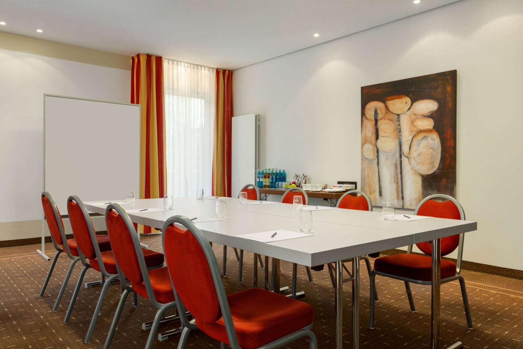 فندق Ramada By Wyndham Duesseldorf راتينغن المظهر الخارجي الصورة