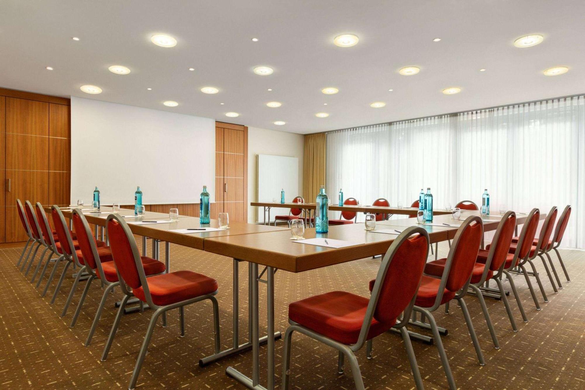 فندق Ramada By Wyndham Duesseldorf راتينغن المظهر الخارجي الصورة