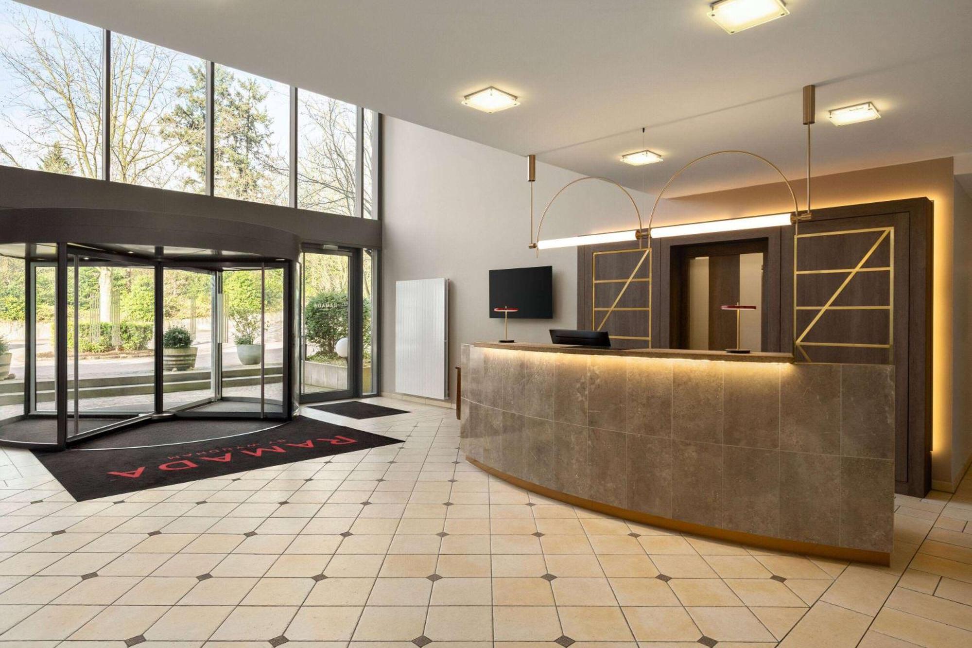 فندق Ramada By Wyndham Duesseldorf راتينغن المظهر الخارجي الصورة